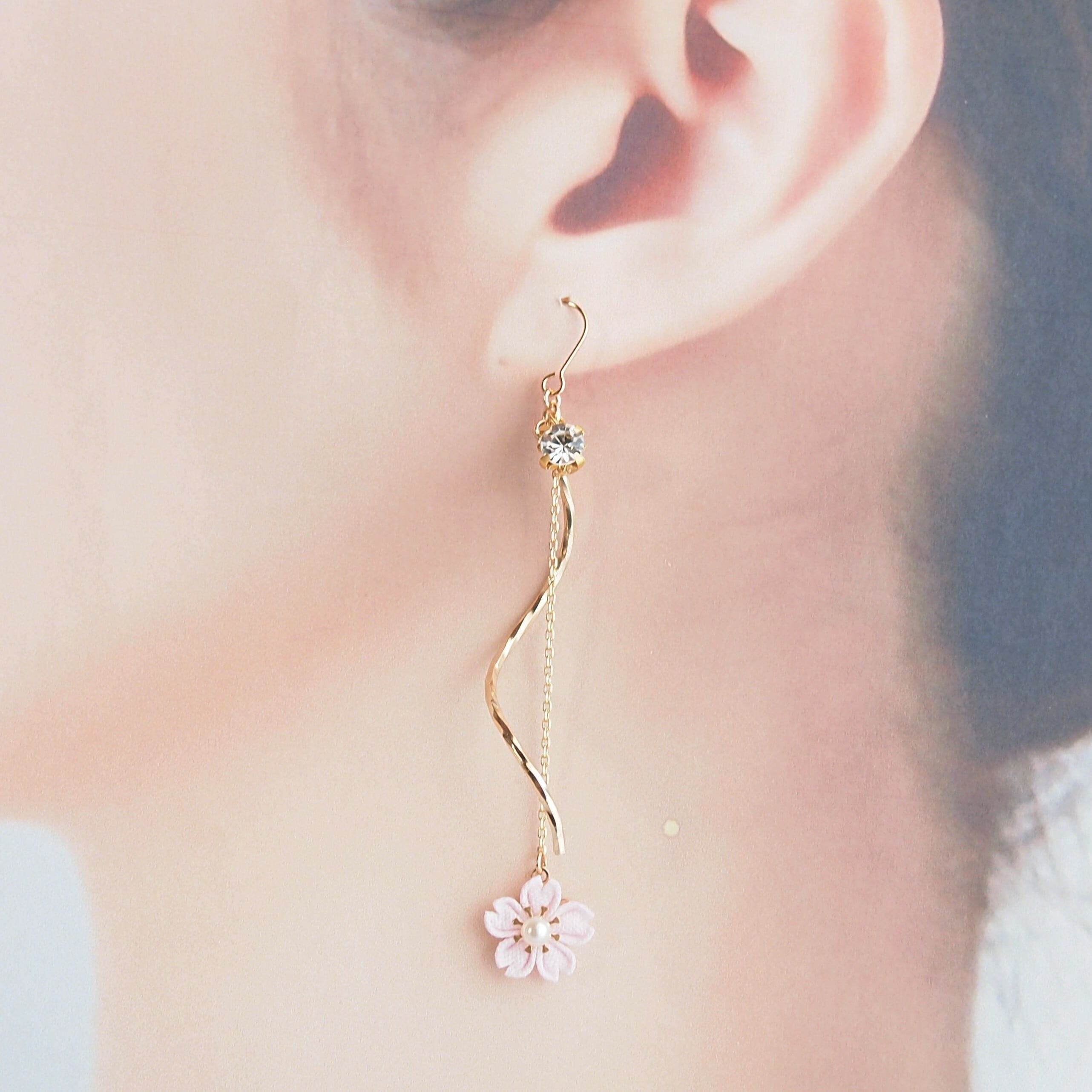 つまみ細工 桜ひとひら ピアス イヤリング 】---- フラワー/誕生 つまみ細工 桜ひとひら ピアス イヤリング 】---- フラワー/誕生