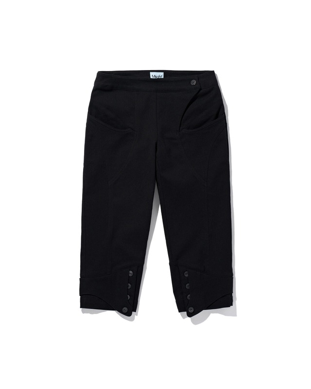 [MSCHF] BUTTON SLIT CAPRI PANTS_BLACK ミスチーフ 正規品 韓国ブランド 韓国ファッション 韓国代行 韓国通販 mischief 日本 店舗