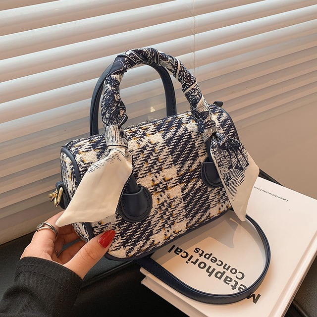 レッドスタイルサマー 夏物 スクウェア メッセンジャーバッグ Tiancai_Wing_Bag61136456304