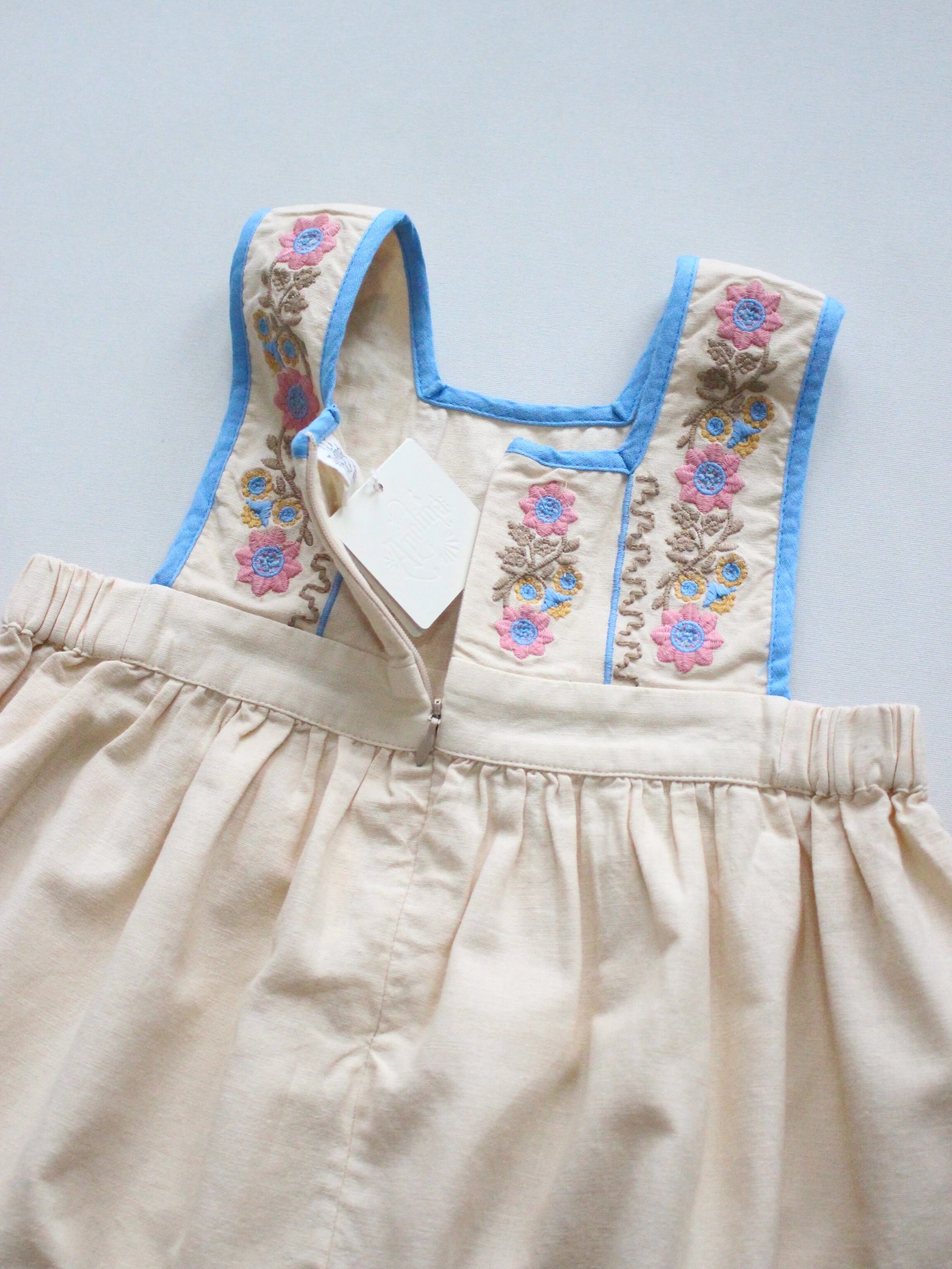 h*)様 URSINA EMBROIDERED PINAFORE 7-9y Cotton woven embroidered dress vintage inspired child. – Apolina