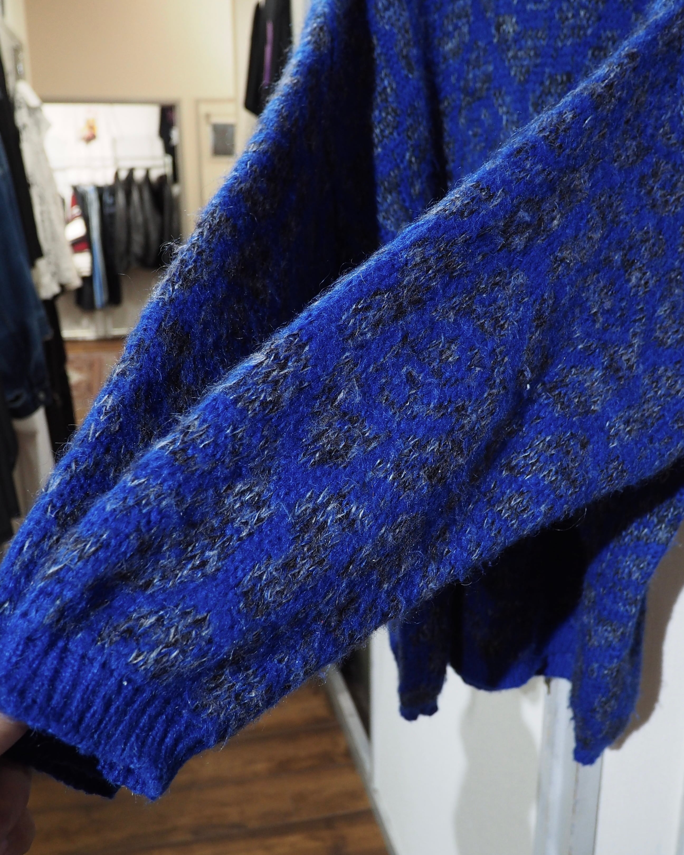 1980 - 90s ” Made in Italy - Benetton ” Beautiful Flower All Over Pattern Vintage Loose Knit