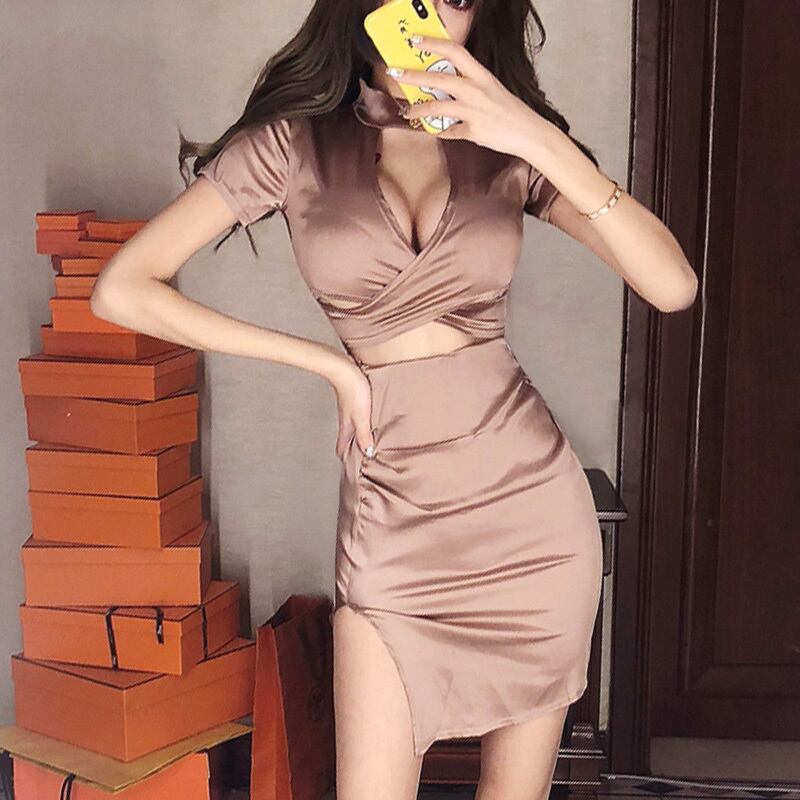 ワンピース セクシー 谷間を出す デザイン感 不規則 美人度アップ 綺麗め 魅力的な気質を強調する シャンパン S M L Dresszone