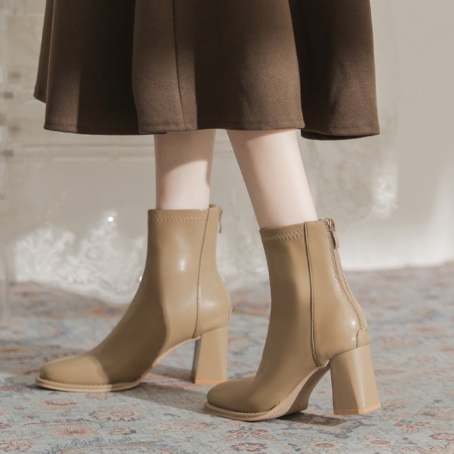 エレガントラインショートブーツ Me1653