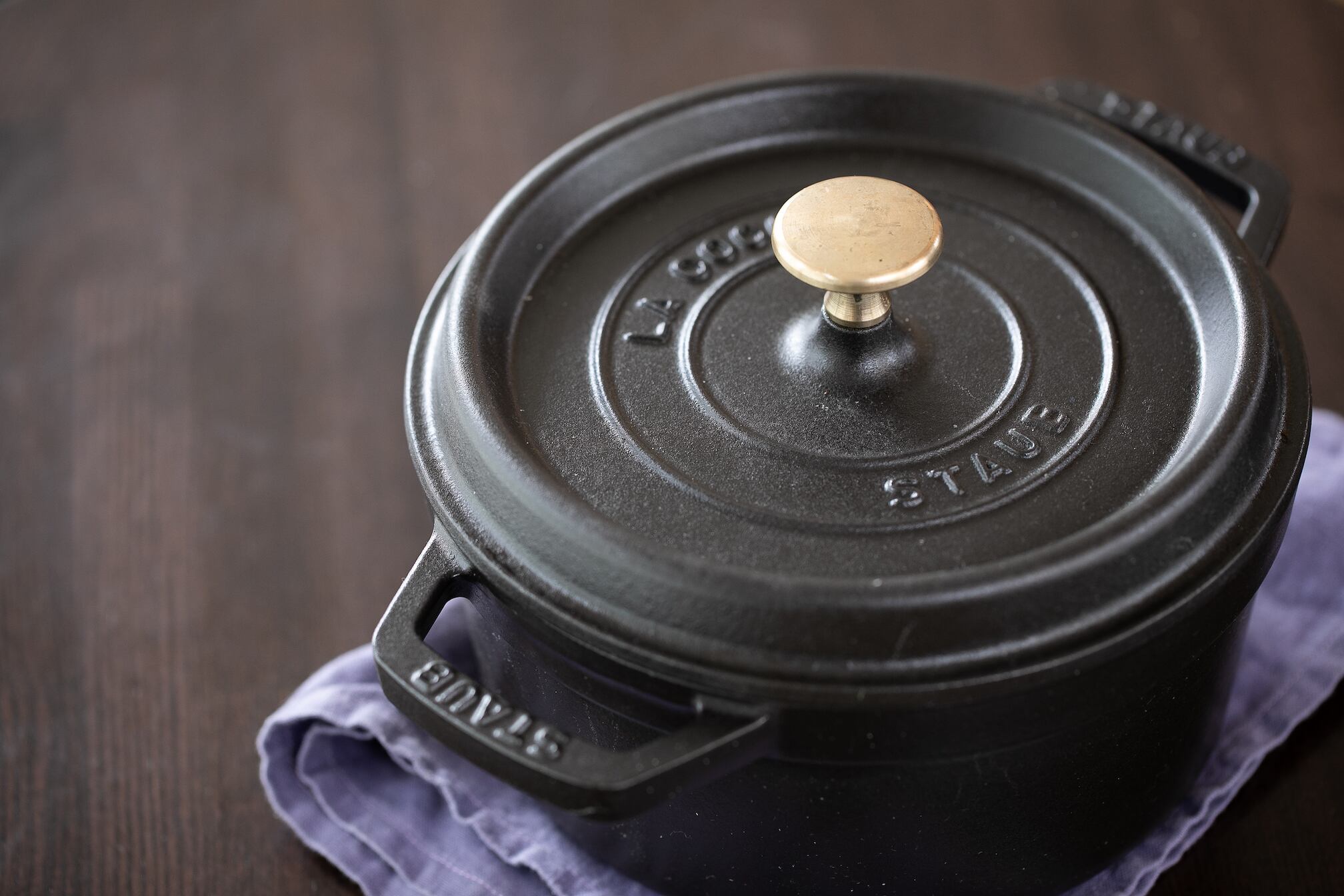 STAUB（ストウブ）】ピコ・ココット ラウンド 20cm | 味工房ガレットカフェ