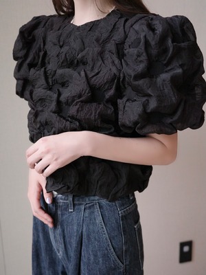 Popcorn blouse / black (6月上旬頃発送予定)