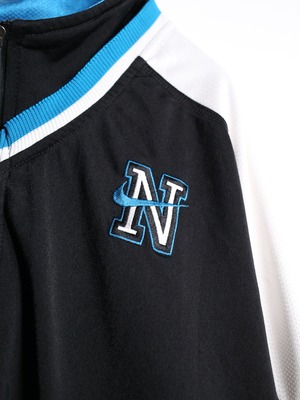 "NIKE" multi switch and back logo design over silhouette track jacket