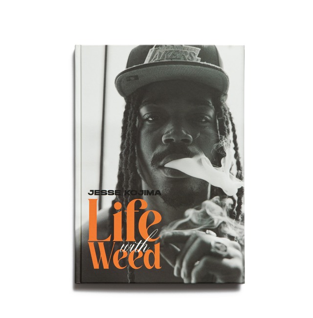 「LIFE with WEED」Photobook