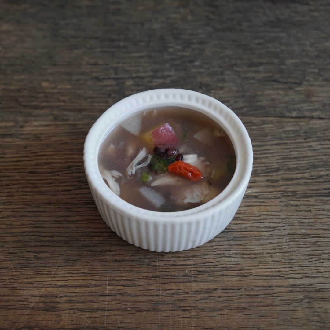 蕪と黒米の参鶏湯