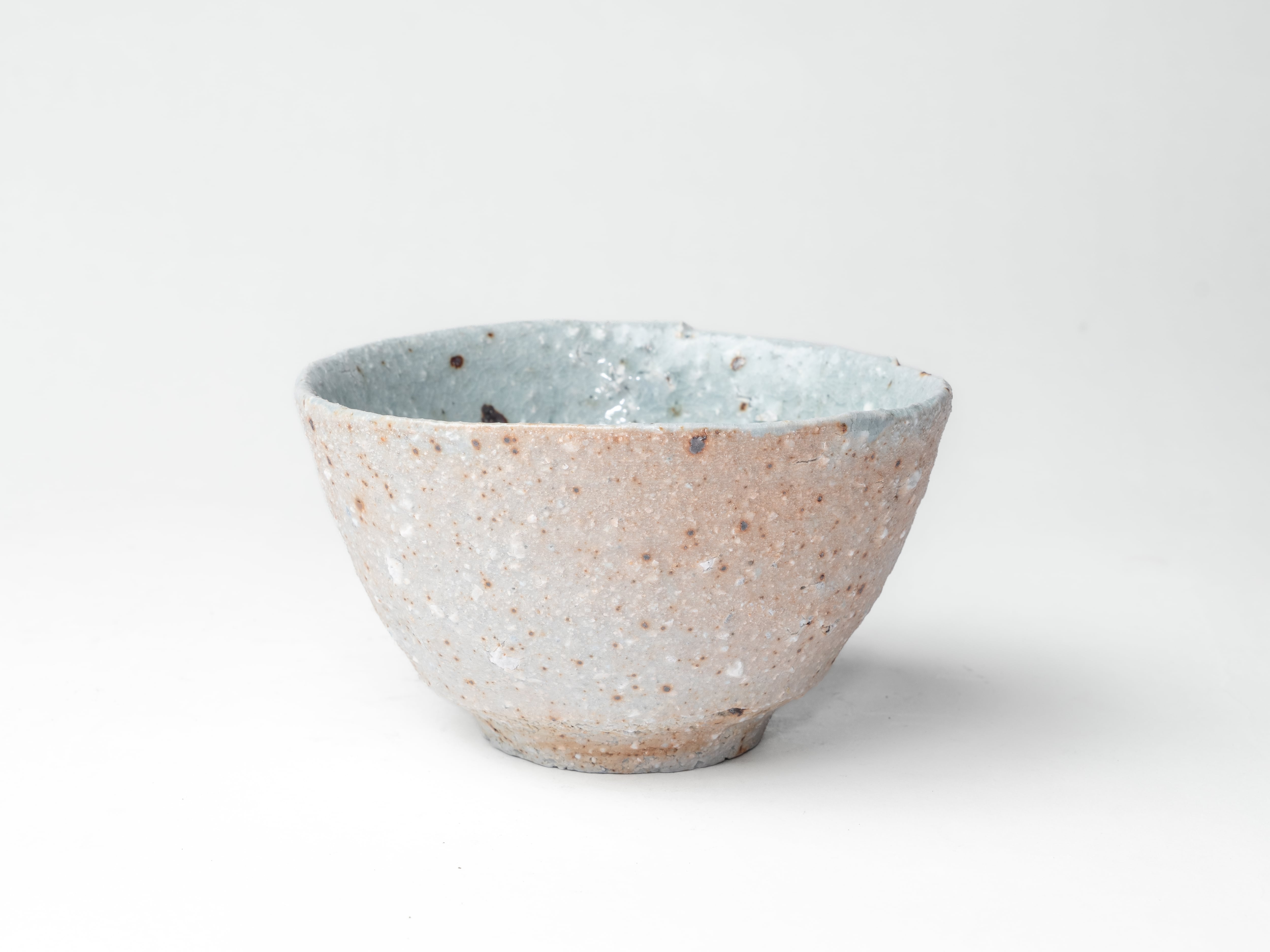 備前焼　陶磁器　花器 A26_26A)備前磁器杯 | 備前焼・螺法器 / KAZUYA ISHIDA GALLERY