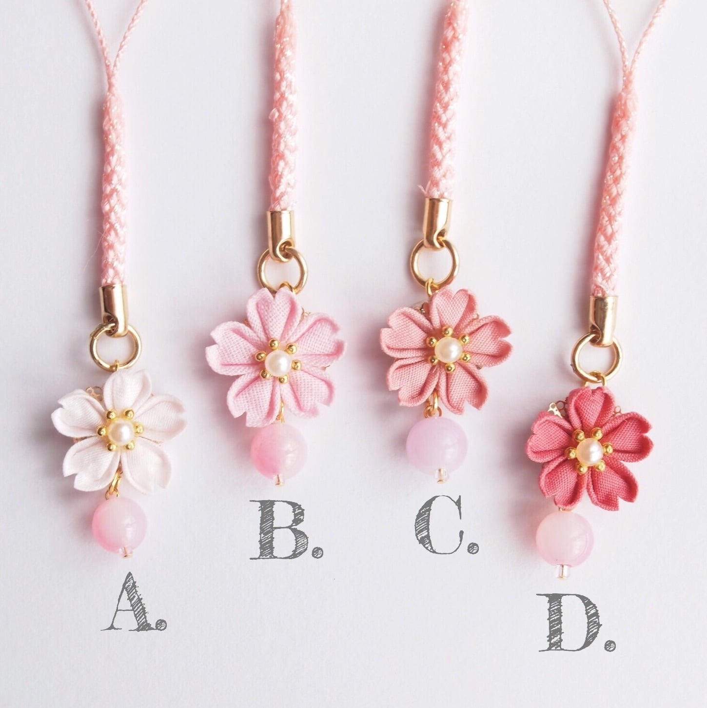 つまみ細工 サクラ咲く*桜のストラップ 】---- フラワー/誕生日/記念日