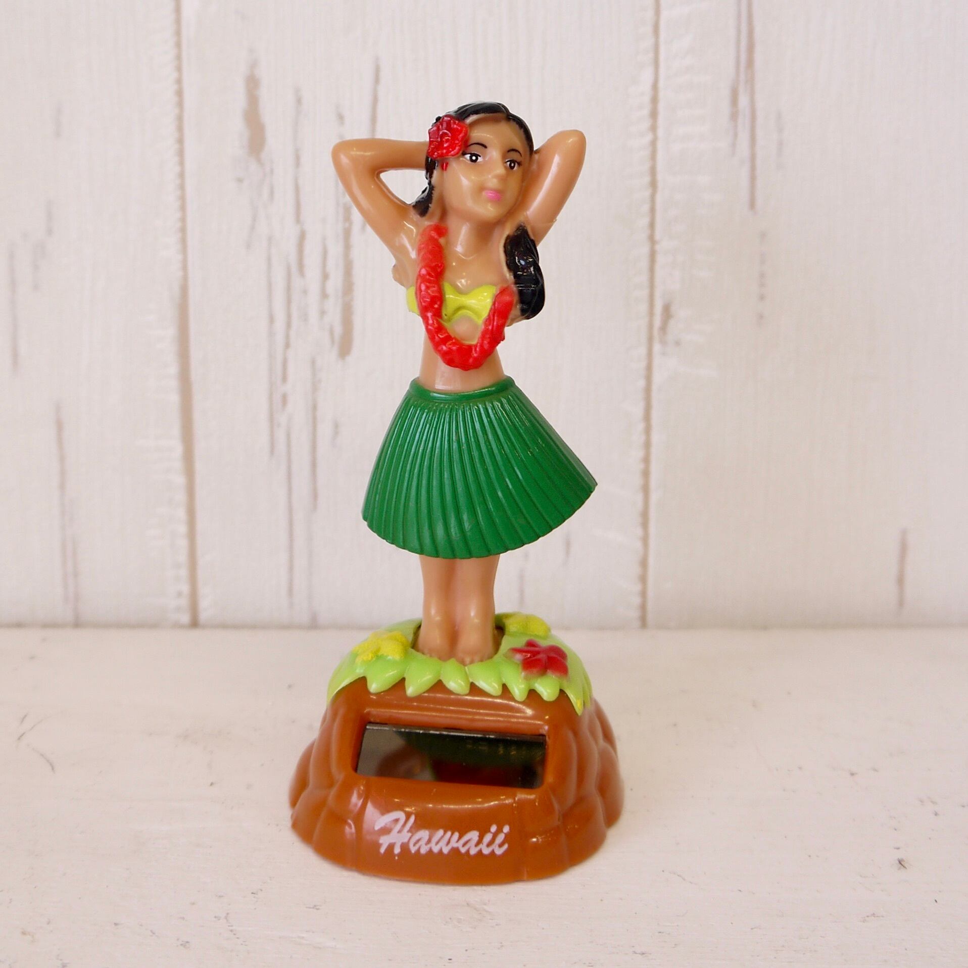 ★ハワイ直輸入★ソーラーフラドール/フラ人形★<セクシー フラガール/グリーン>ユラユラ ダッシュボードドール<SR17>