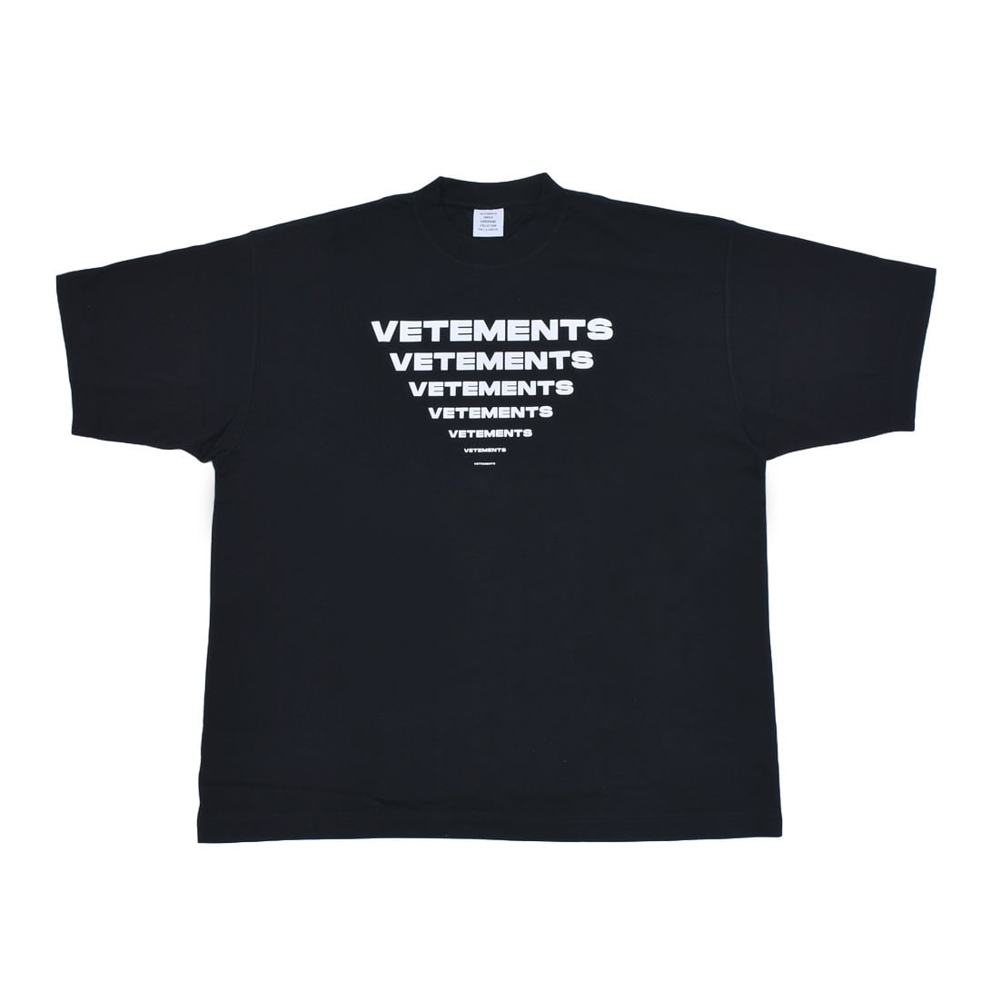 VETEMENTS】PYRAMID LOGO T-SHIRT | AYIN