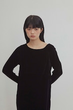 DU250725 Velours Back Open One Piece 【残り6点】