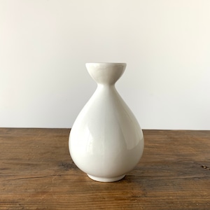 ARABIA / White Vase