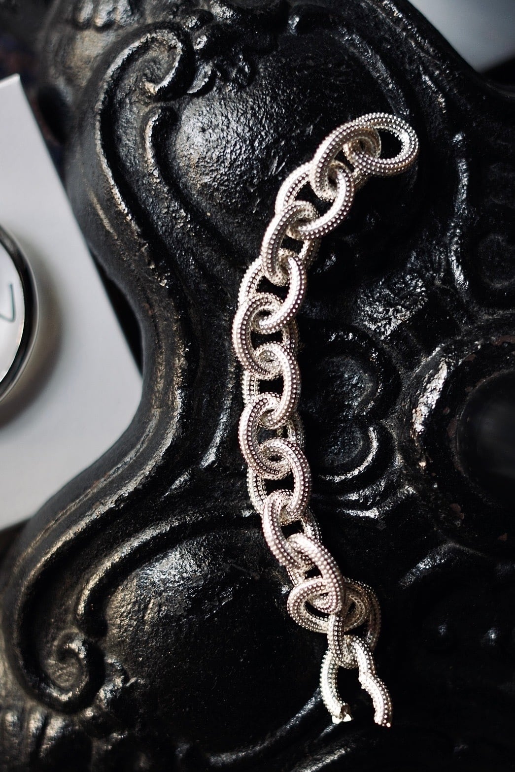 R.ALAGAN / FIBULA BANGLE (GOLD) | JUQUI Online