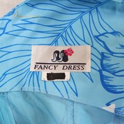 フラダンス 衣装 ワンピース ドレス ファンシードレス ブルー系 FANCY DRESS ノースリーブ ワンショルダー フリル ティアレ柄 かわいい 華やか 鮮やか 明るい 水色 白 ハワイアン アロハ ハワイアンプリント フラ ダンス レッスン 練習