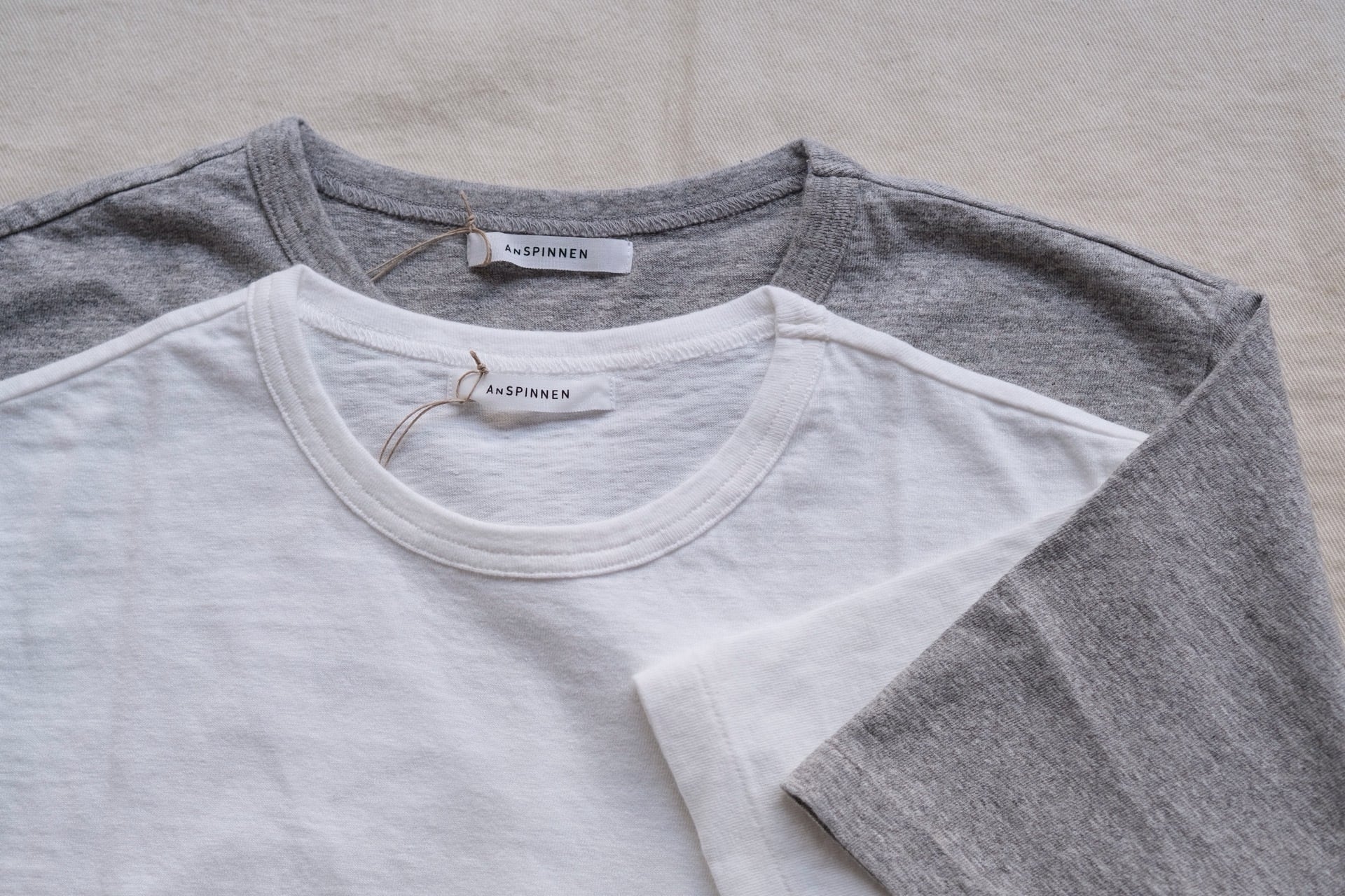 ANSPINNEN/Tシャツ