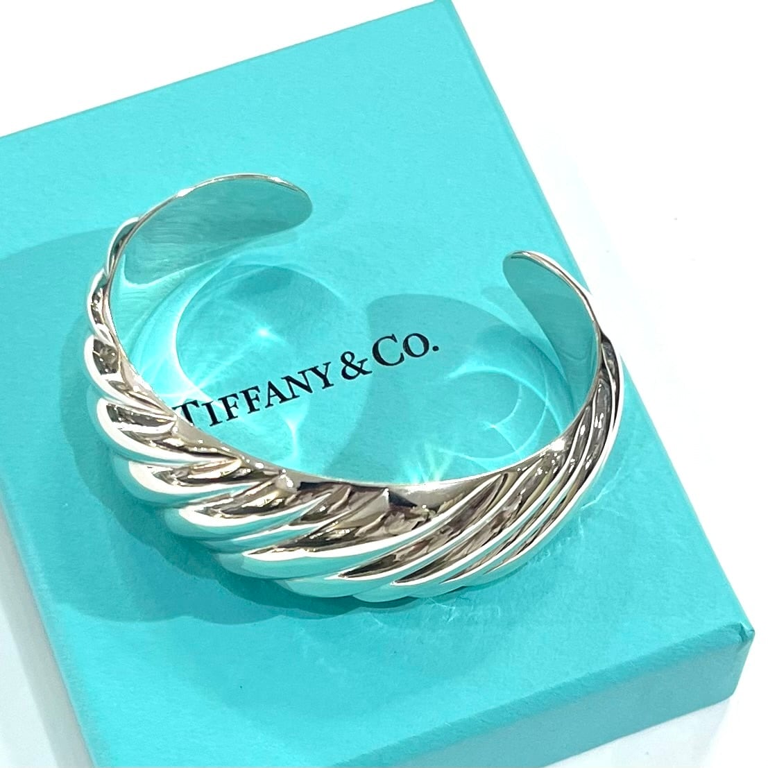 TIFFANY&Co.】ティファニーツイストワイド カフバングル イタリア製