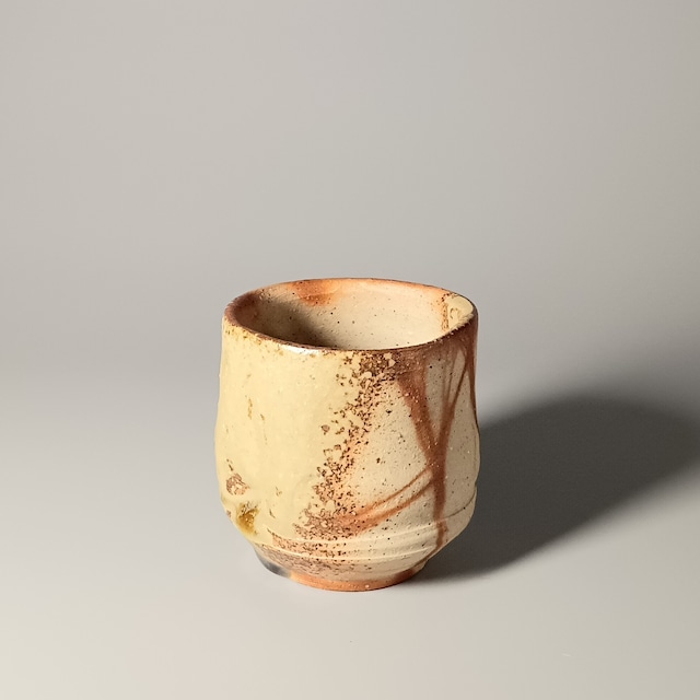 備前胡麻緋襷酒呑　Bizen sake cup