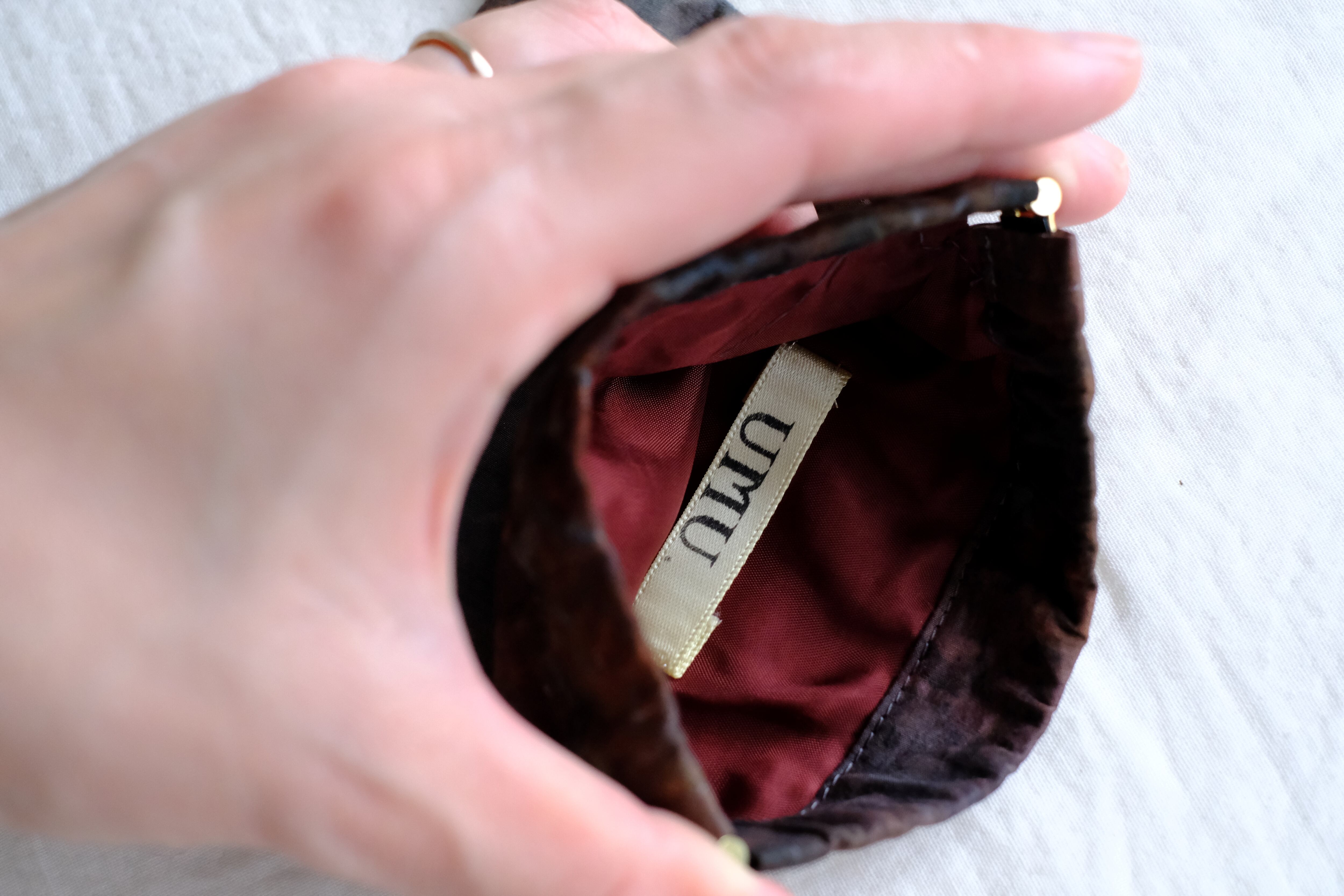 バネ口ポーチ　o-0519