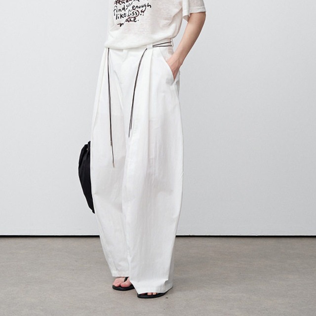 White  Wide Silhouette Pants  T4555