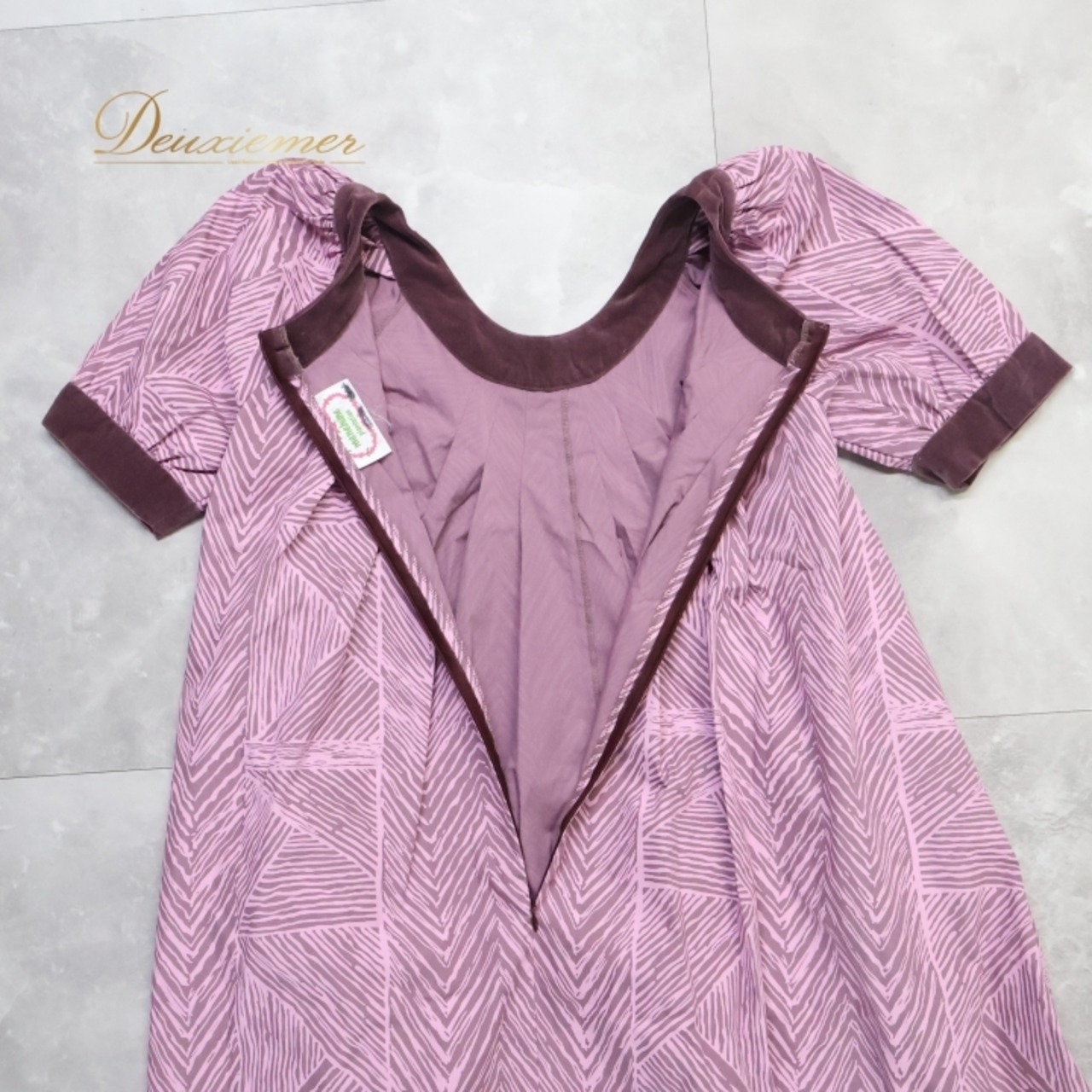 フラダンス 衣装 ワンピース ドレス ピンク系 メネフネプランテーション 日本製 ハワイアンプリント アロハ フラ ダンス MENEHUNE PLANTETION レッスン 練習 ハワイアン 半袖 華やか 鮮やか かわいい おしゃれ 淡色 ベロア ブラウン系 ピンク 茶 練習着 ドレスアップ プリンセス 可愛い服 レディースファッション 夏服 ガーリー デザイン