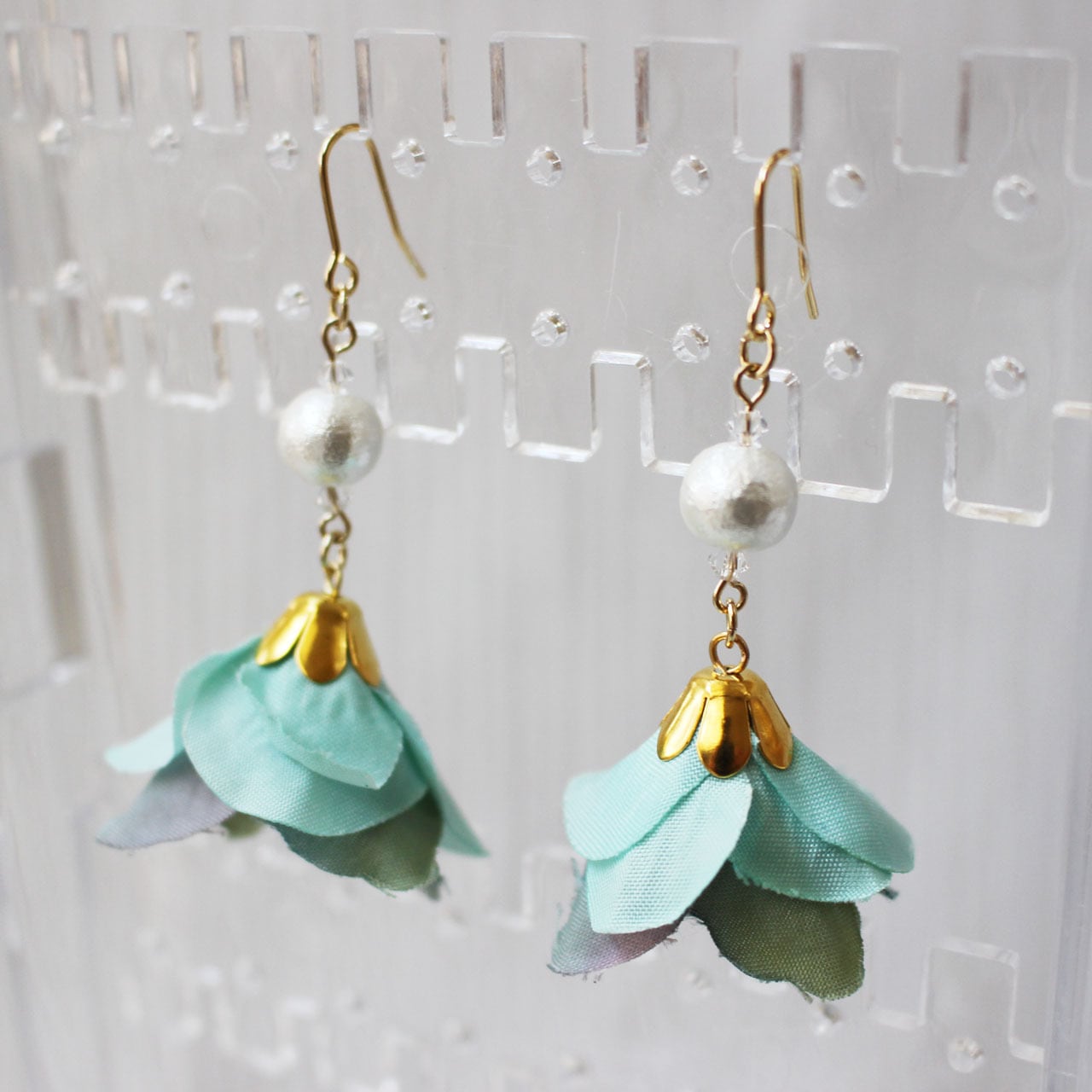 最終値下げ！！花デザイン ピアス(両耳用) カタリーヌフラワー】お花ピアスorイヤリング両耳用（送料無料