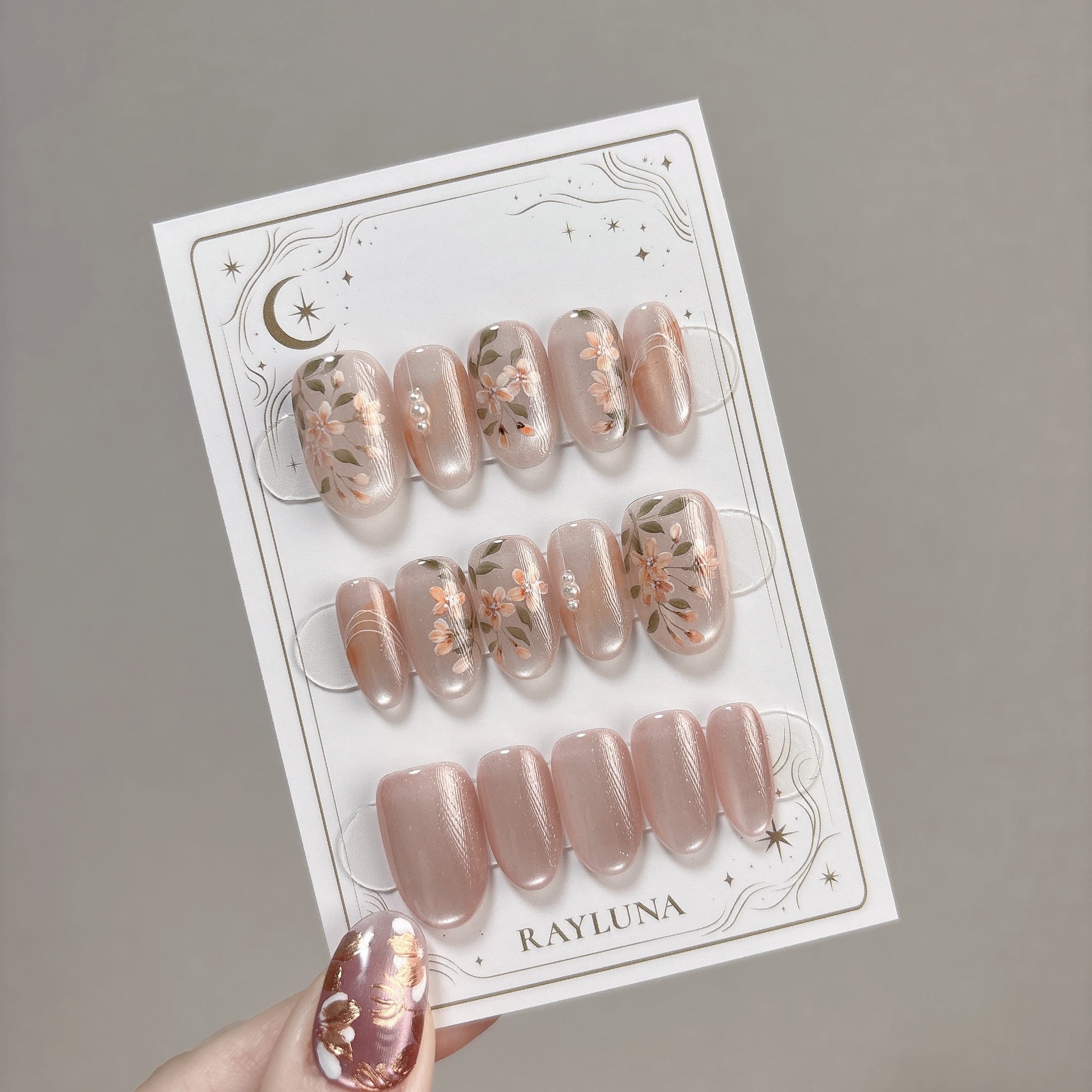 【#749】繰り返し使える【プレミアム】ネイルチップ15枚セット/ミディアム オーバル/XY309