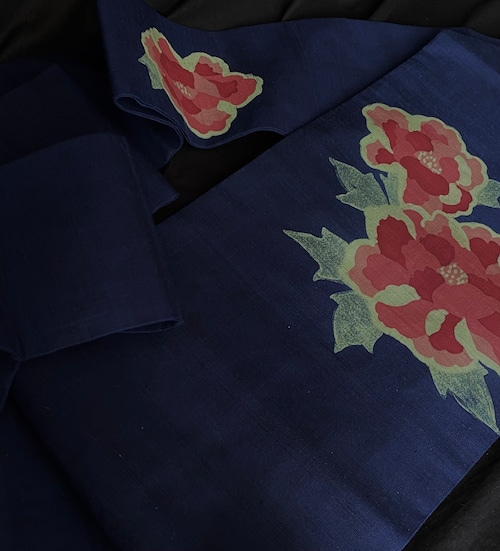 〈花の紬の名古屋帯〉紺　織り出し　素朴　普段使い