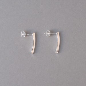 droit ピアス  シルバー