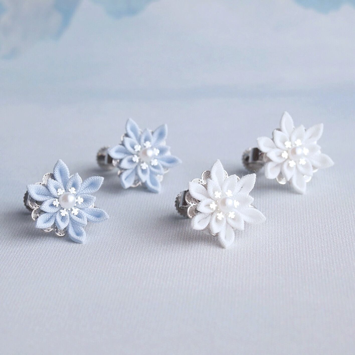つまみ細工 雪の結晶 ピアス イヤリング 】---フラワー/誕生日