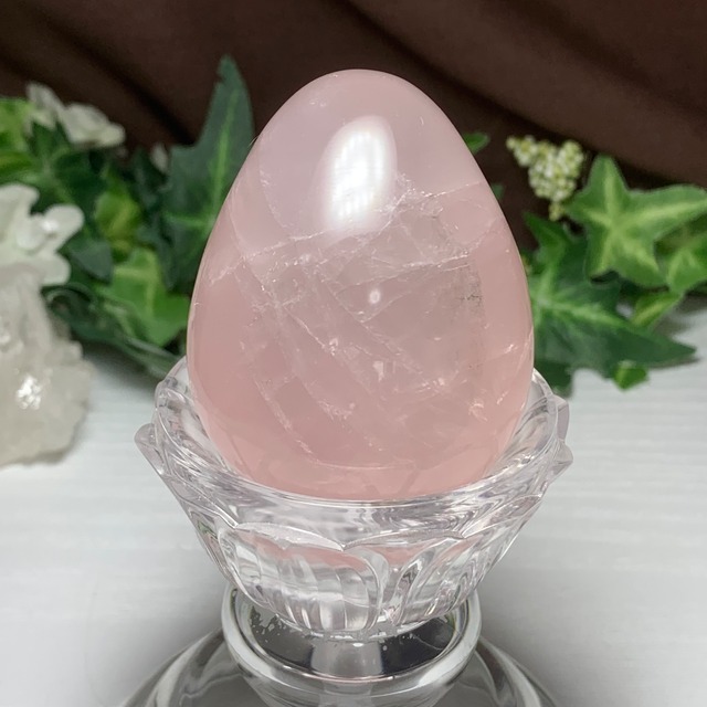 3.スターローズクォーツたまご･台座付き