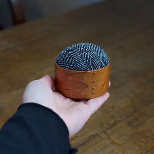 Shaker Pin Cushion / シェーカー ピンクッション〈 裁縫道具・裁縫箱・針山・針刺し 〉111835