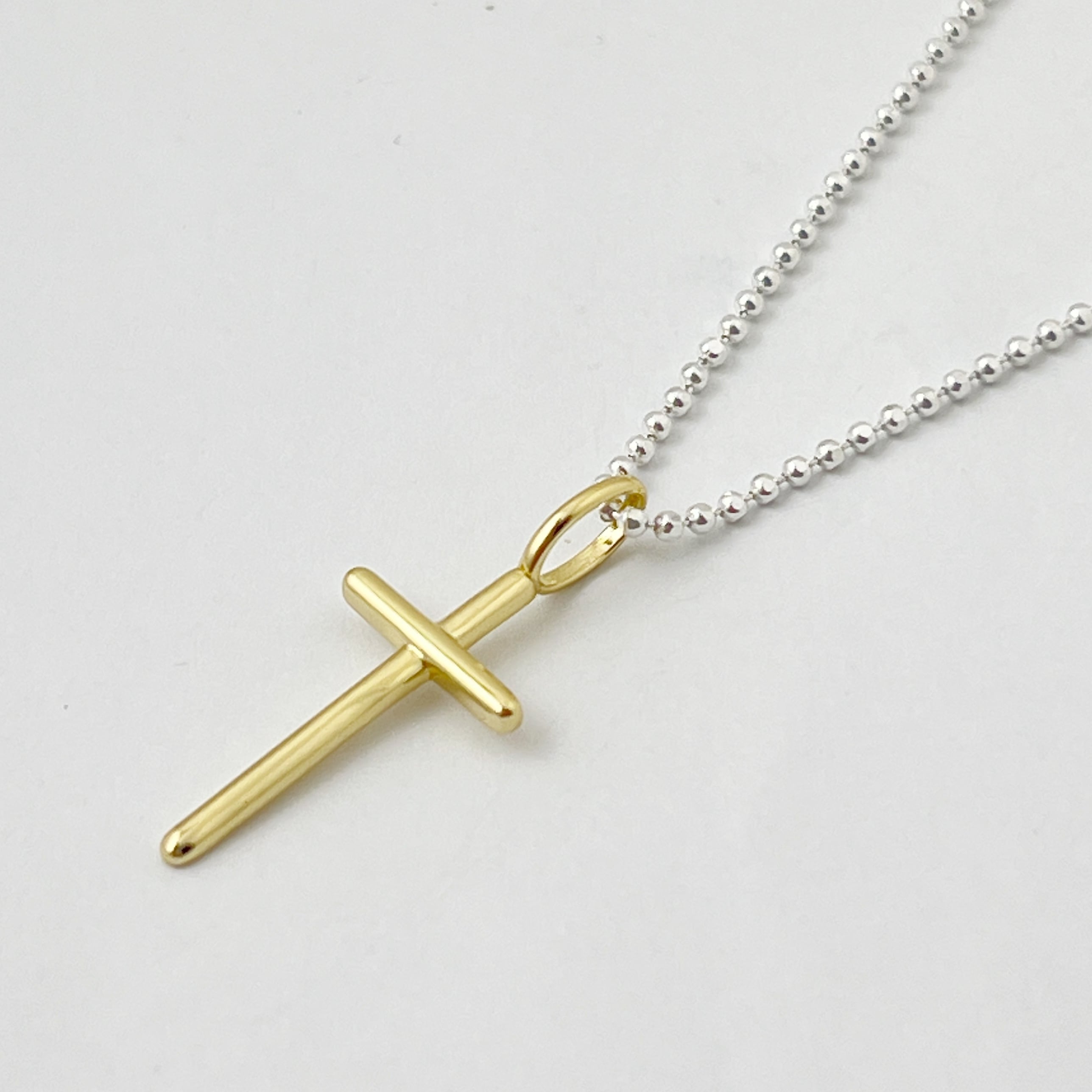 Gold coating クロス + ハニコム イニシャル ペンダント TOP 2つ