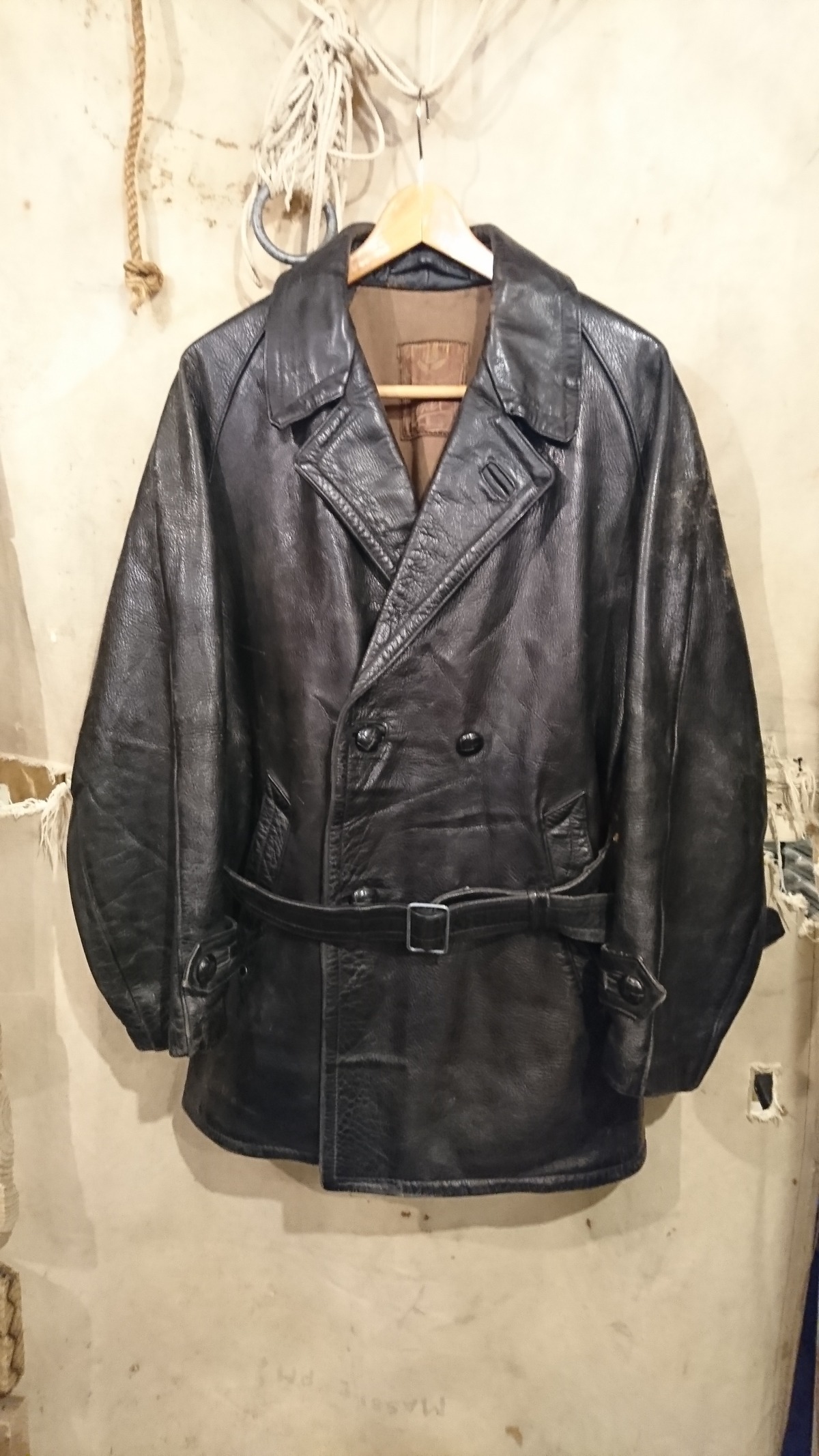 1950s ITALIAN POLICE LEATHER COAT | BOW & ARROW WEB STORE
