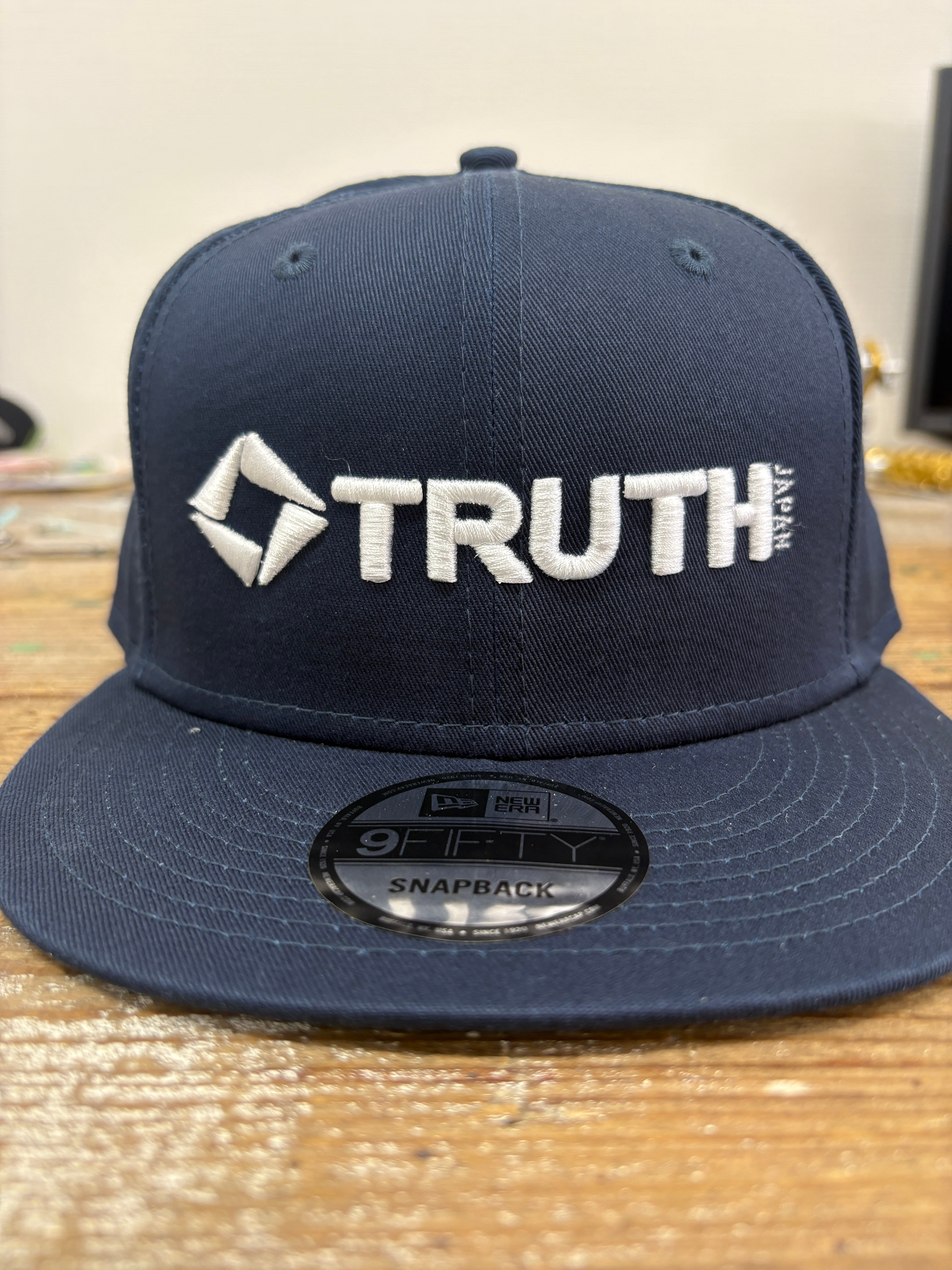 TRUTH JAPAN × NEWERA Original Cap フラットバイザー 2025 | トミヤ