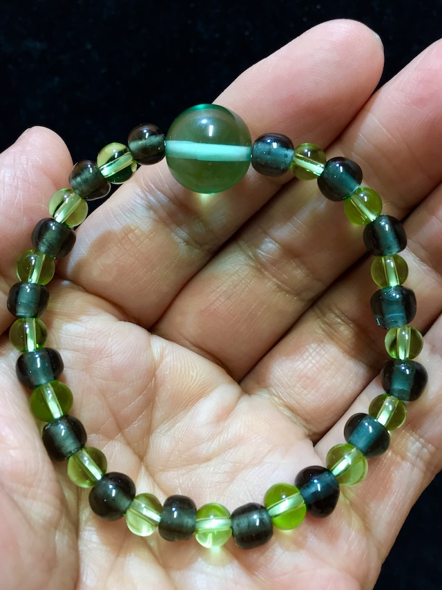 1) 「レムリアの太陽」スペシャル・ブレスレットB