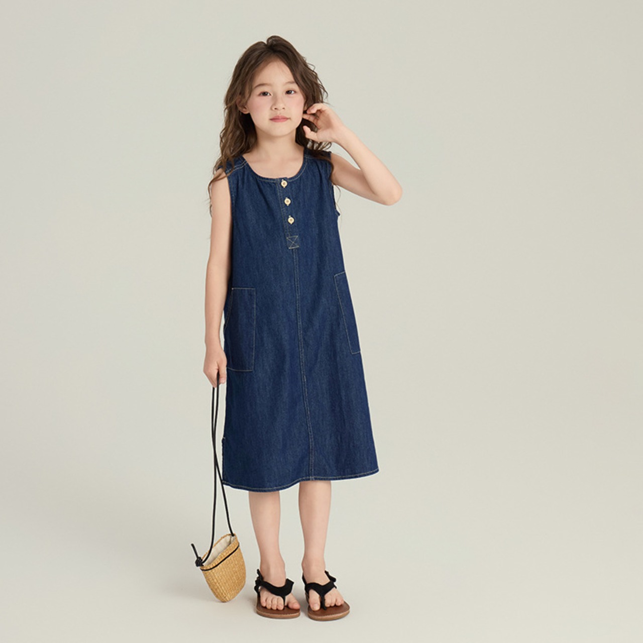 夏ステッチノースリーブデニムワンピース