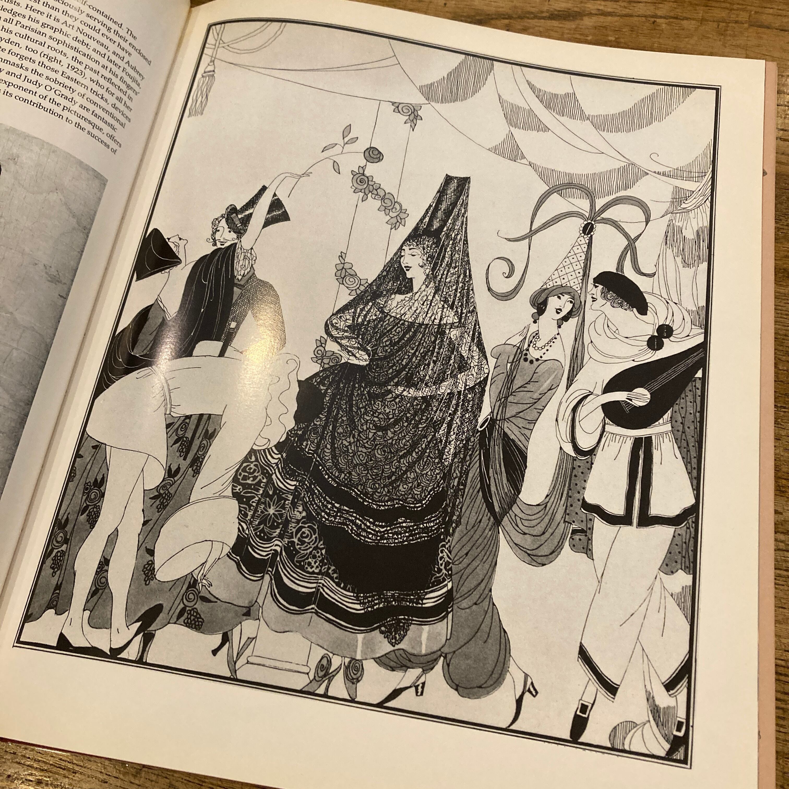 FASHION DRAWING IN VOGUE / William Packer | 百年