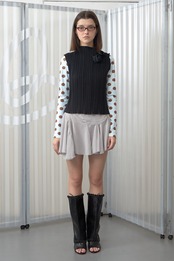 "OMO"BLOM PLEATS TOP