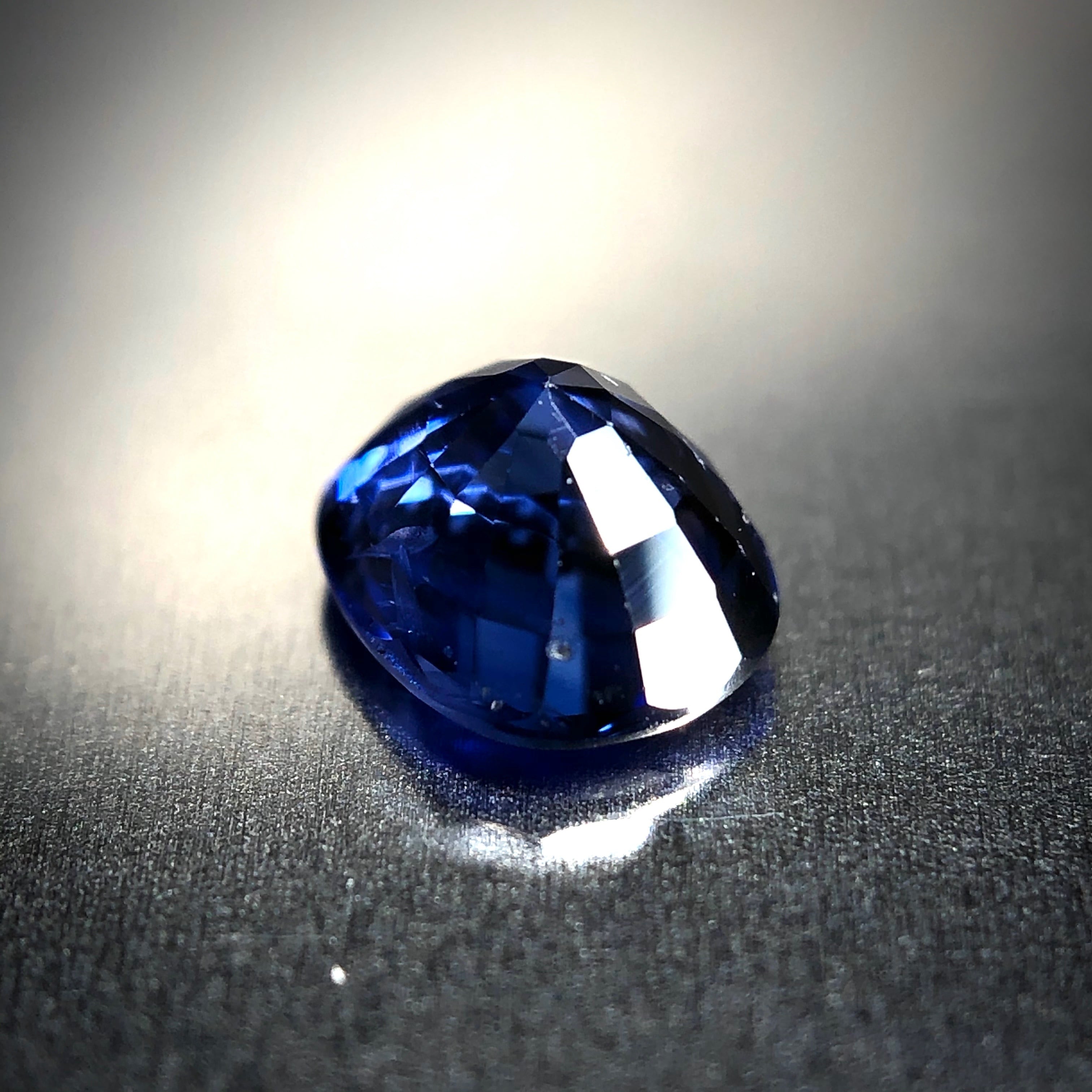 「ロイヤルブルーサファイア、２万カラット」 高貴なロイヤルブルーの輝き 0.53ct 天然 ブルーサファイア | Pay ID