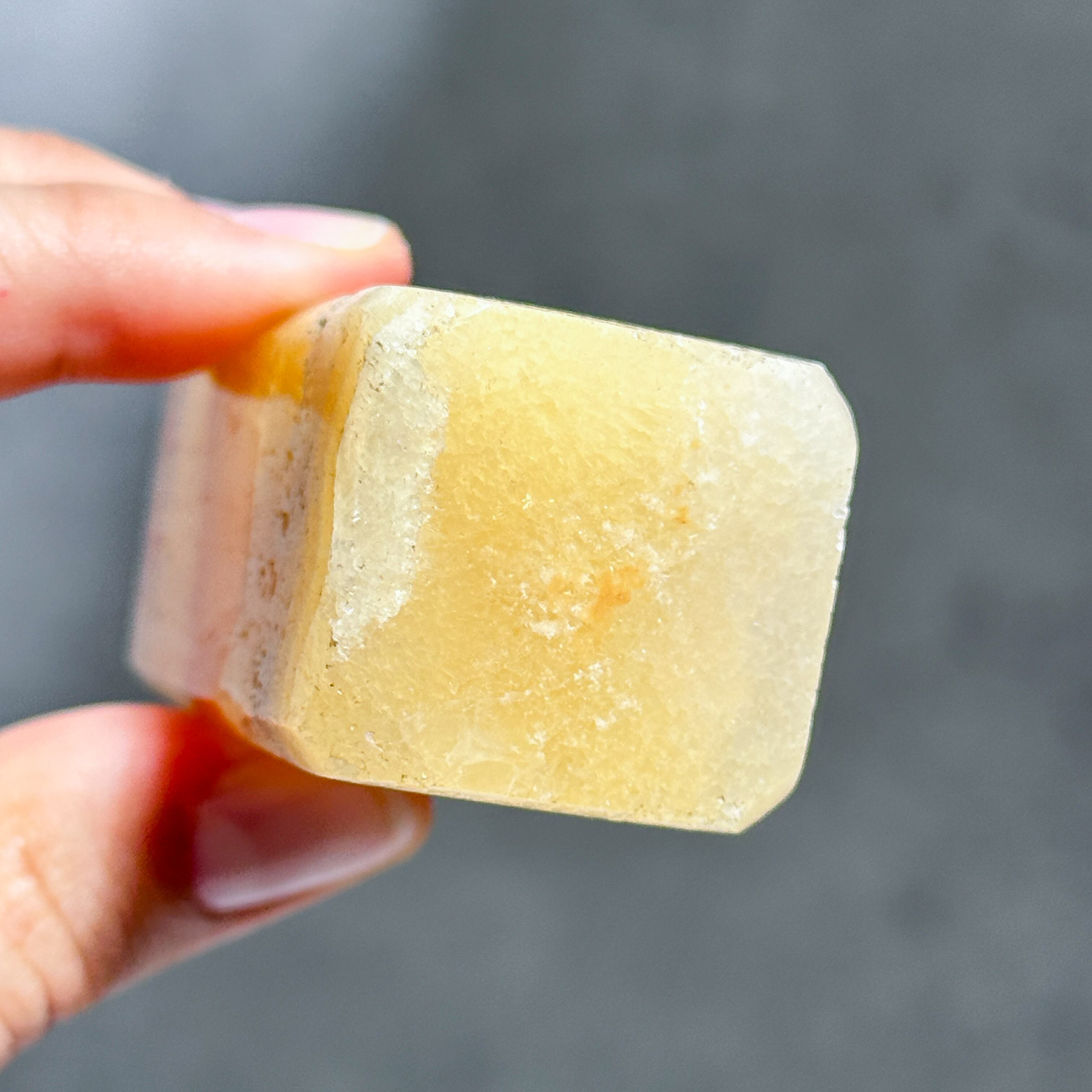 オレンジカルサイト タワー型62◇ Orange Calcite ◇天然石・鉱物