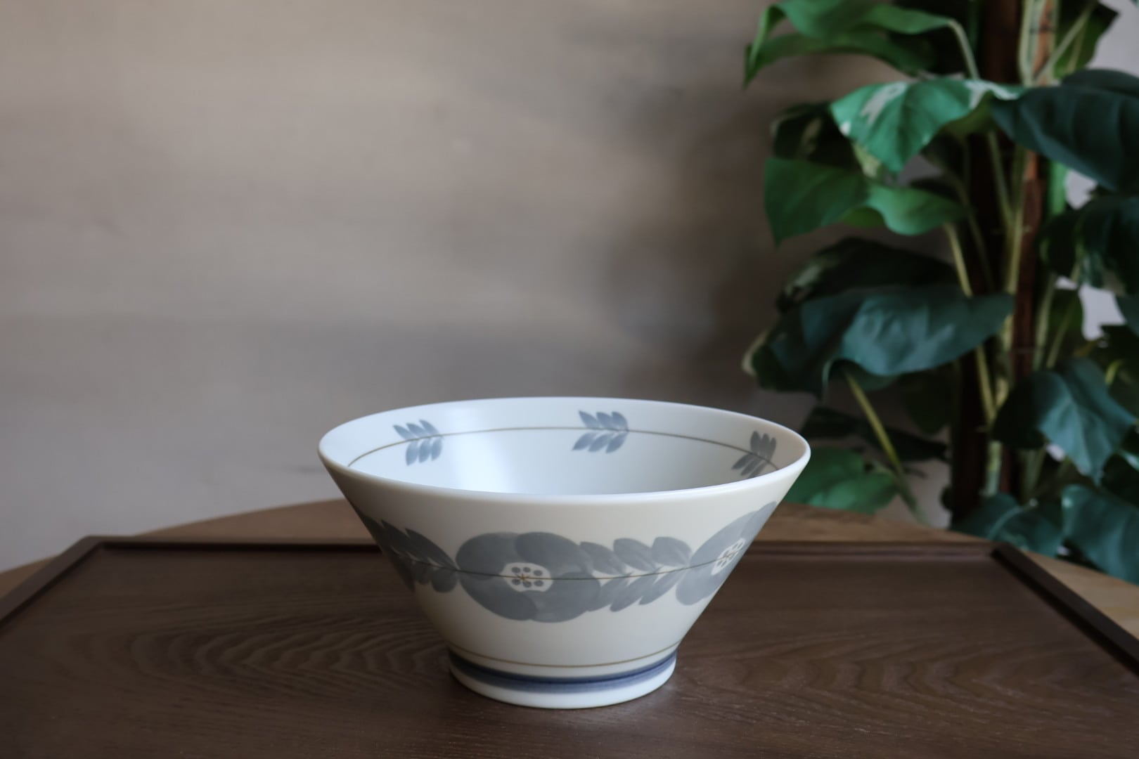 有田焼 蓋付き煮物碗 赤絵 | うつわ通販 土岐陶器店 / ONLINE SHOP