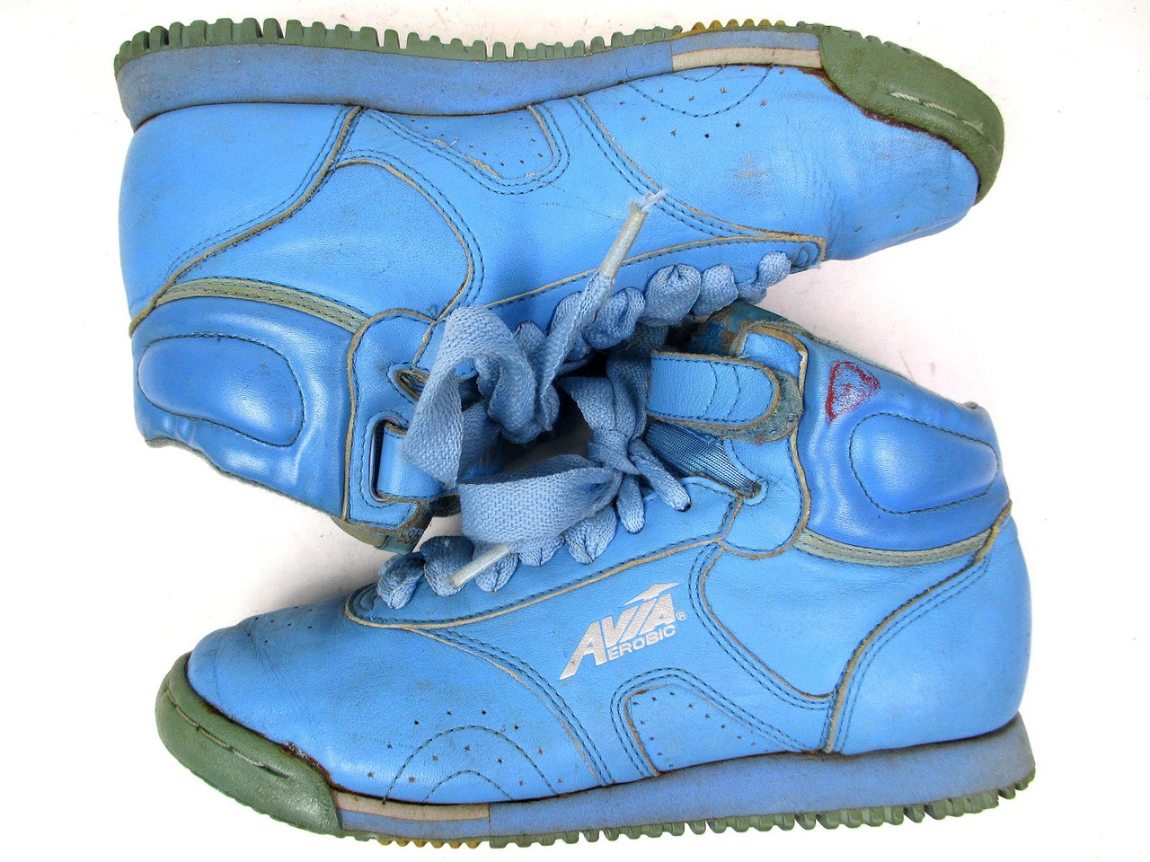 AVIA 80