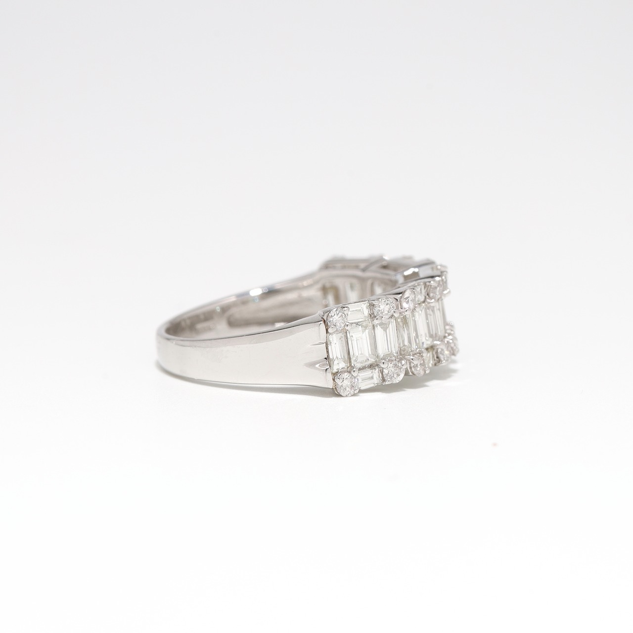ダイヤモンド デザイン リング pt900 / 1.500ct