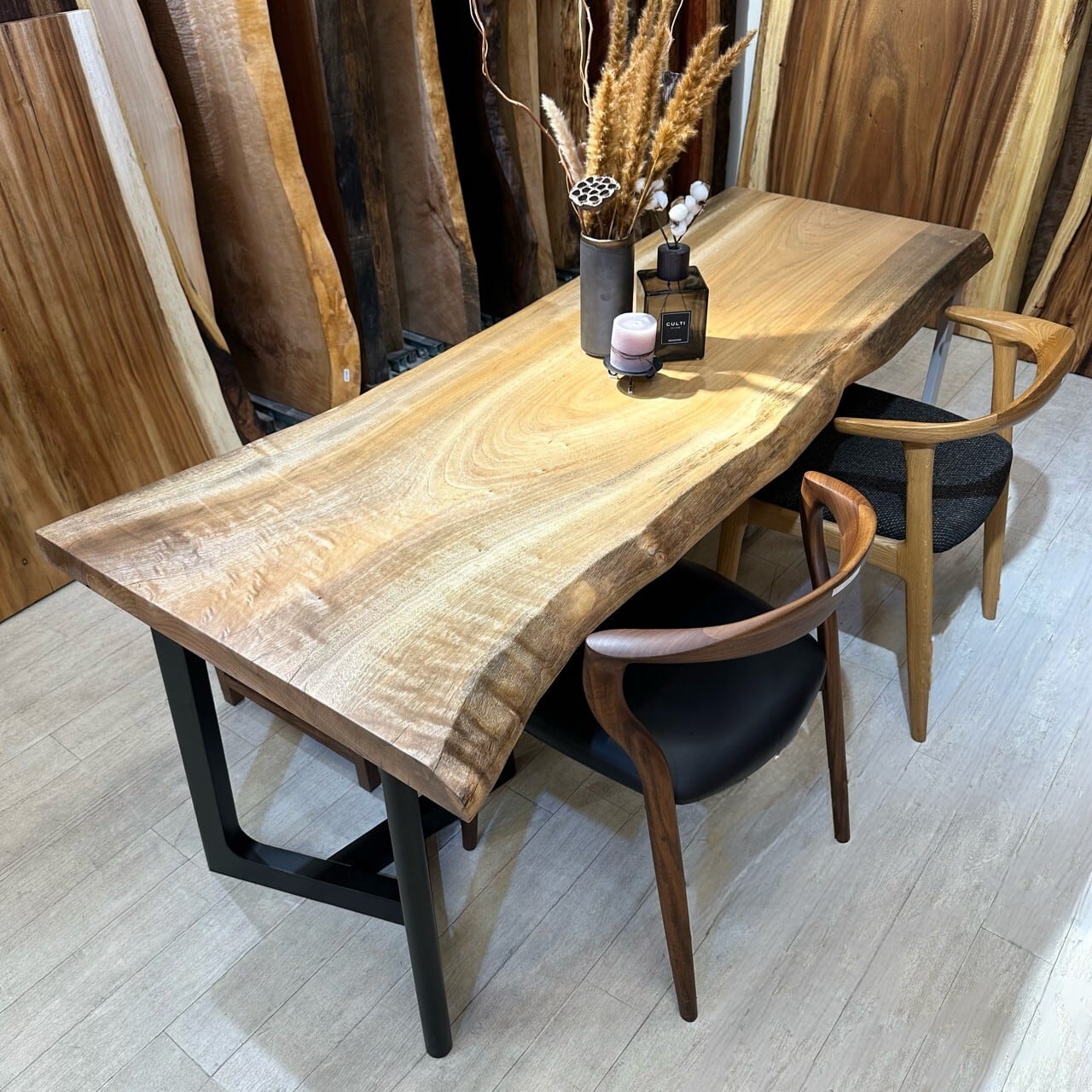 楠（クス） 一枚板 | 千年家具 - 一枚板 テーブル専門店