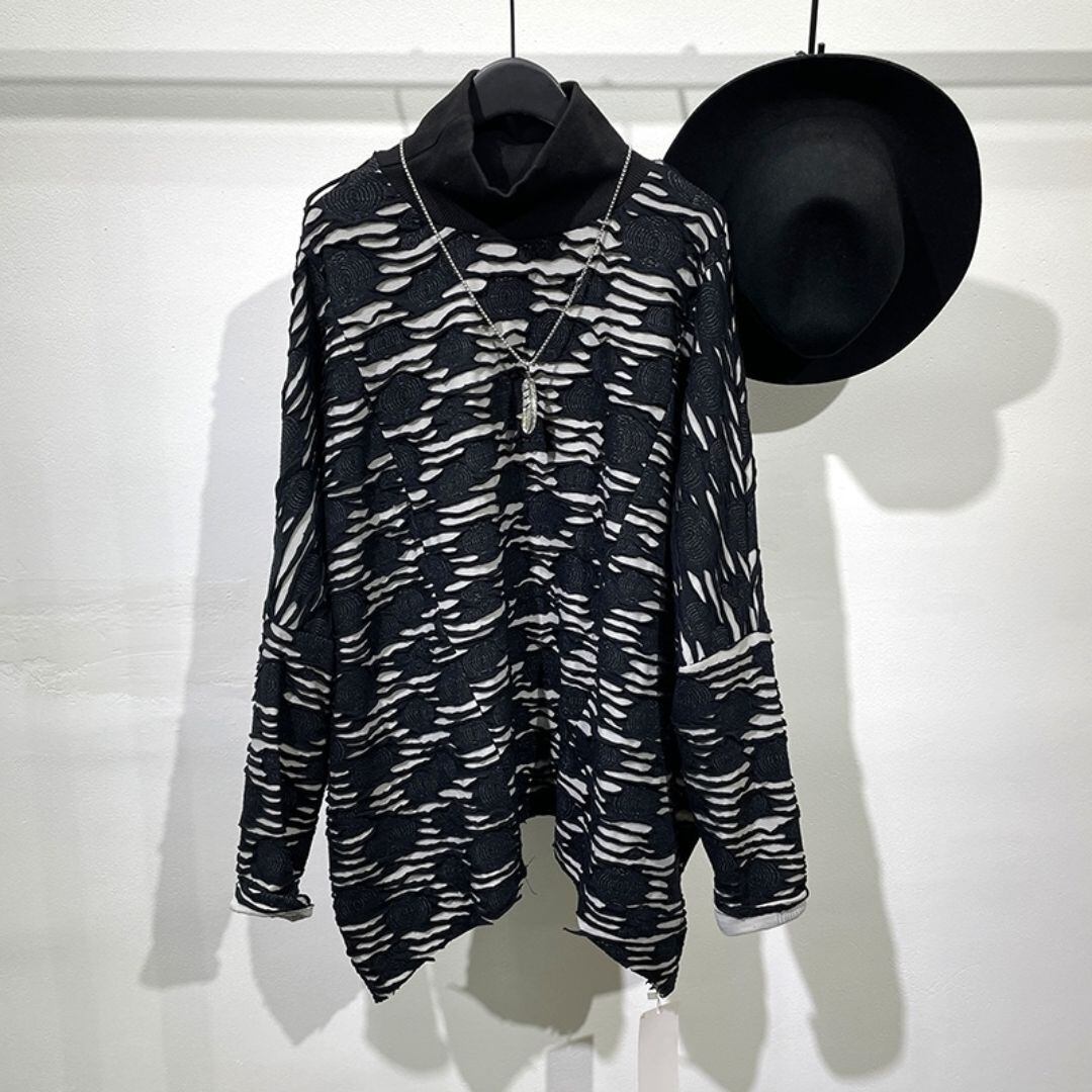 Edge turtleneck sweater