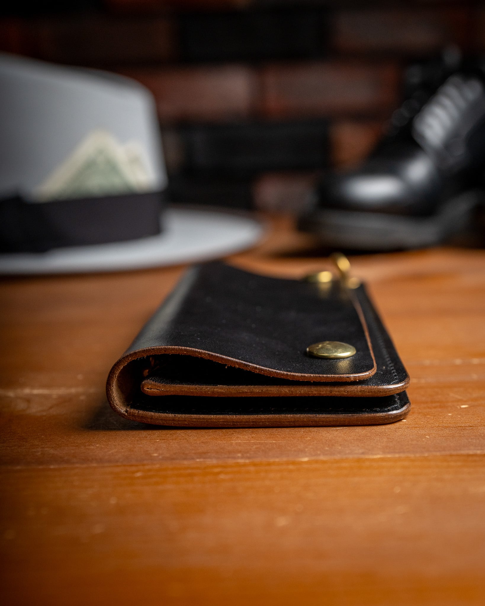 Additive and Line】Tracker Wallet TW-003 Maryam Horse Butt 2層