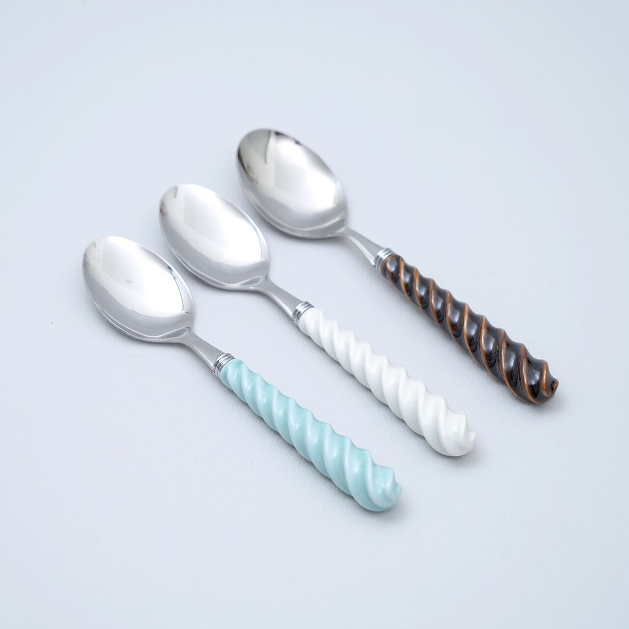 ディナースプーン ねじねじ(3色)