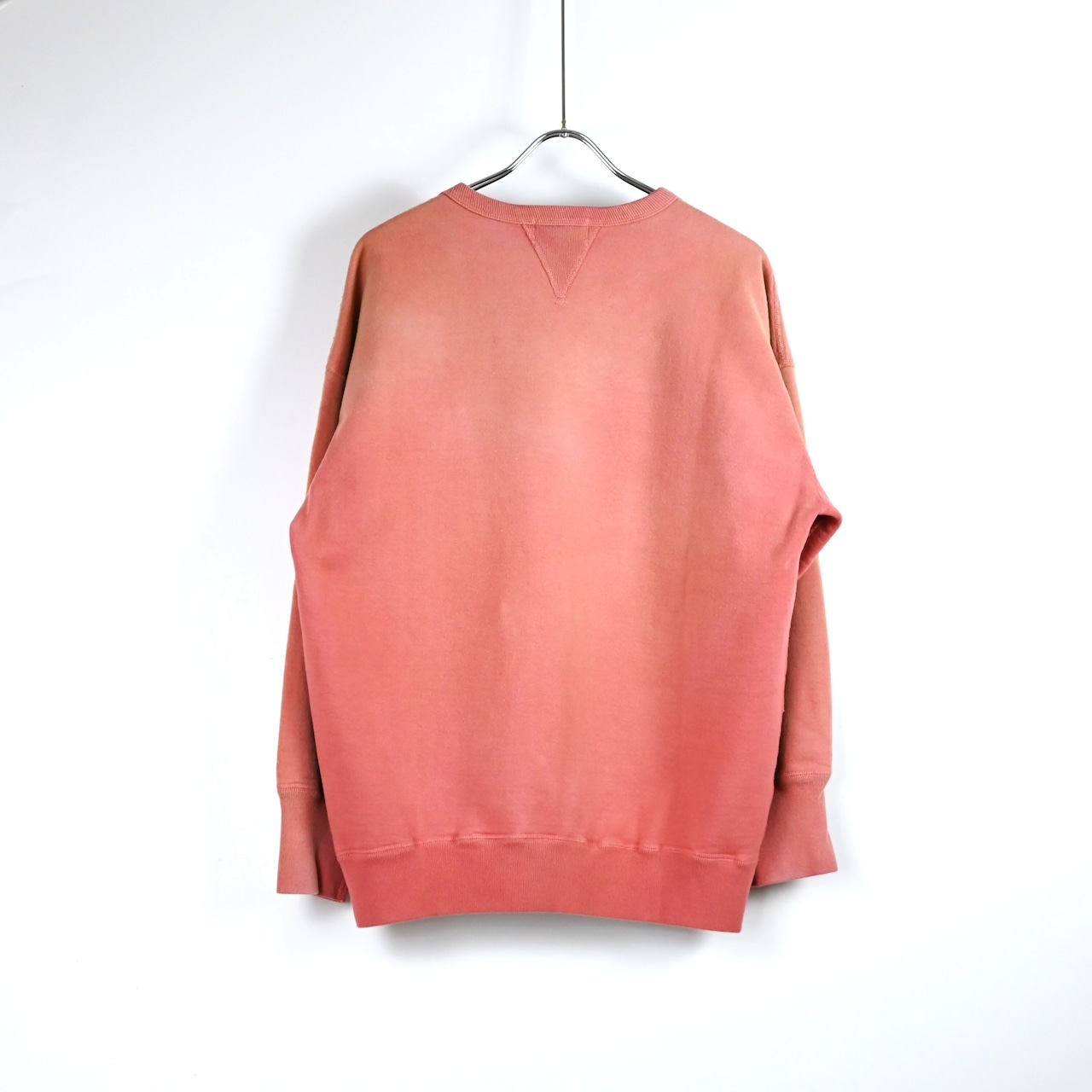 BOWWOW / FADED DOUBLE V SWEATSHIRT